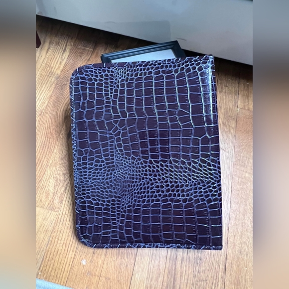 Binder - Picture 3 of 4